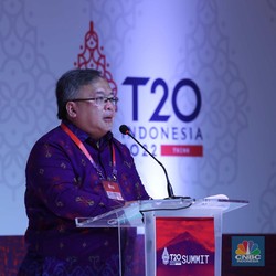 Eks Menkeu Sebut Ongkos Redam Inflasi di 2022 Mahal