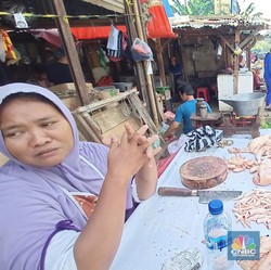 2 Hari BBM Naik, Daging Sampai Rokok Terbang, Pedagang Sedih