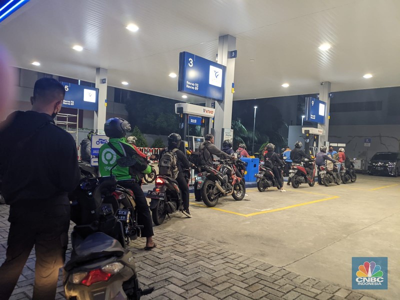 SPBU VIVO MT Haryono, Jakarta Selatan, Senin (5/9/2022). (CNBC Indonesia/ Emir Yanwardhana)