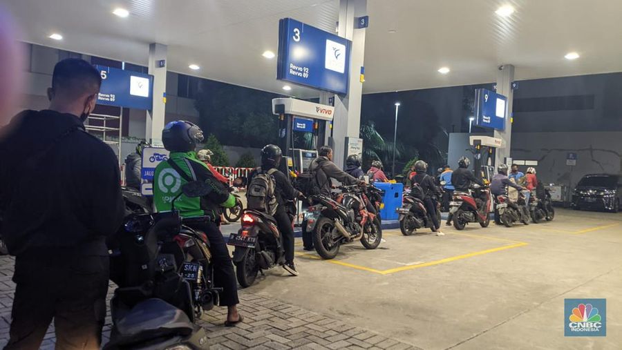 SPBU VIVO MT Haryono, Jakarta Selatan, Senin (5/9/2022). (CNBC Indonesia/ Emir Yanwardhana)