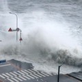 Awas! Jangan ke Pantai Dulu Awal Tahun, Ada Air Laut Pasang