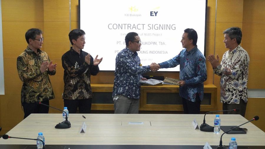 PT Bank KB Bukopin Tbk (BBKP) menjalin kerja sama dengan Ernst & Young Indonesia Consulting (EY) dalam memastikan berjalannya transformasi teknologi New Generation Banking System (NGBS) yang prudent dan transparan.