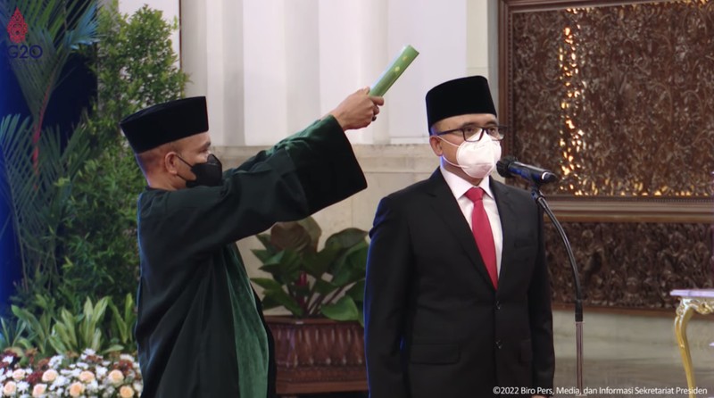 Jokowi saat mengikuti Pelantikan Menteri PANRB Sisa Masa Tahun Jabatan 2019-2022 dan Anggota DKPP, 7 September 2022
