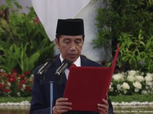 Jokowi Lantik 5 Anggota Baru DKPP Periode 2022-2027