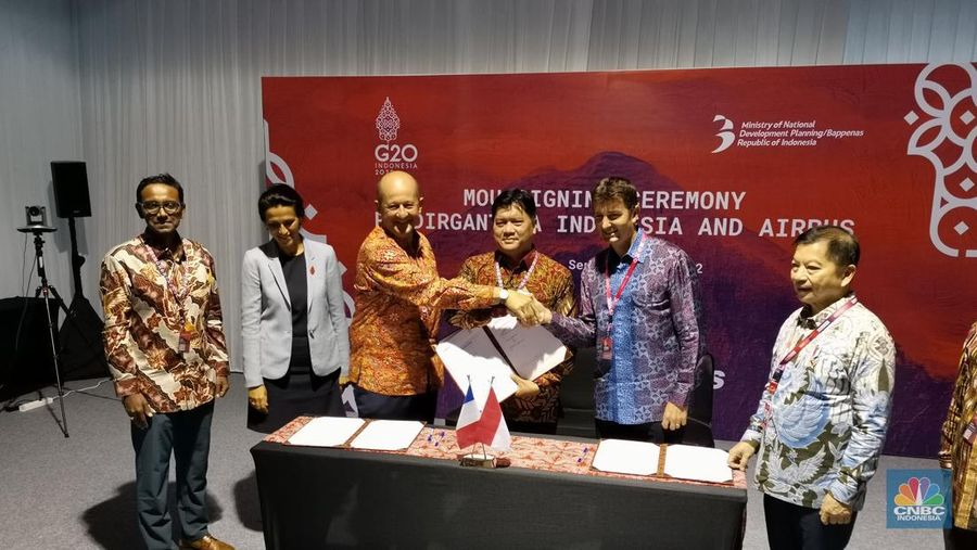 Penandatanganan MoU PT Dirgantara Indonesia (Persero) dengan Airbus.