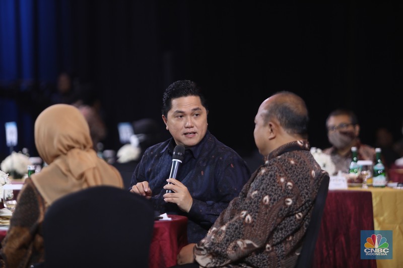 Presiden RI, Jokowi di acara Sarasehan 100 Ekonom Indonesia 2022 (CNBC Indonesia/Andrean Kristianto)