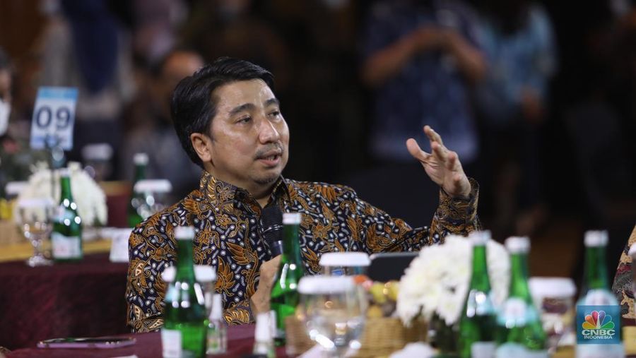Paparan Kadep Kebijakan Ekonomi dan Moneter BI, Solikin M Juhro di acara Sarasehan 100 Ekonom. (CNBC Indonesia/Andrean Kristianto)