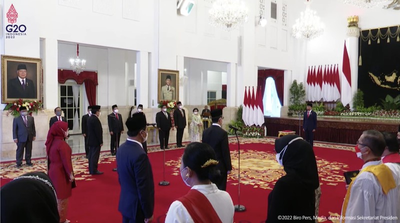 Jokowi saat mengikuti Pelantikan Menteri PANRB Sisa Masa Tahun Jabatan 2019-2022 dan Anggota DKPP, 7 September 2022 Jokowi saat mengikuti Pelantikan Menteri PANRB Sisa Masa Tahun Jabatan 2019-2022 dan Anggota DKPP, 7 September 2022