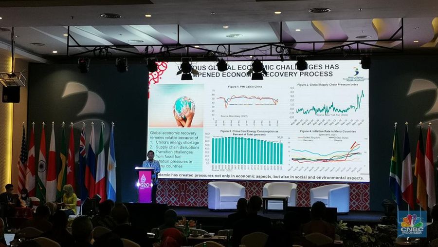 Penyusunan Peta Jalan Blue Economy Menteri Perencanaan Pembangunan Nasional/Badan Perencanaan Pembangunan Nasional (PPN/Bappenas) Suharso Monoarfa dalam forum G20 di Belitung.