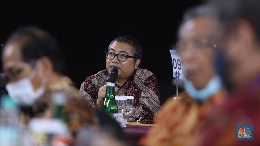 Wakil Kepala Bidang Pendidikan dan Pelatihan LPOEM UI Khoirunnurrofik. (CNBC Indonesia/Andrean Kristianto)