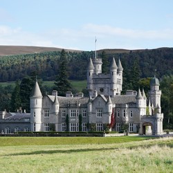 Ini Alasan Ratu Elizabeth Habiskan Sisa Hidupnya di Balmoral
