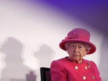 Terungkap! Arti Sinyal Rahasia di Lipstik Ratu Elizabeth II