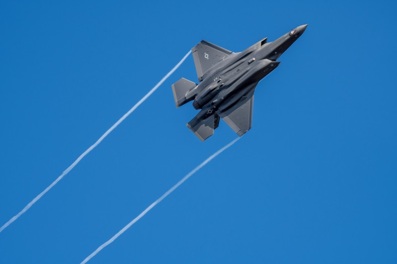 Pesawat tempur siluman Lockheed Martin F-35 Lightning Angkatan Udara AS Pesawat tempur siluman Lockheed Martin F-35 Lightning Angkatan Udara AS terbang di atas Teluk San Francisco di San Francisco, California pada 13 Oktober 2019. (Photo by Yichuan Cao/NurPhoto via Getty Images)