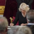 Begini Sosok Ratu Elizabeth II di Mata Permaisuri Camilla