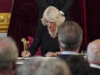 Begini Sosok Ratu Elizabeth II di Mata Permaisuri Camilla