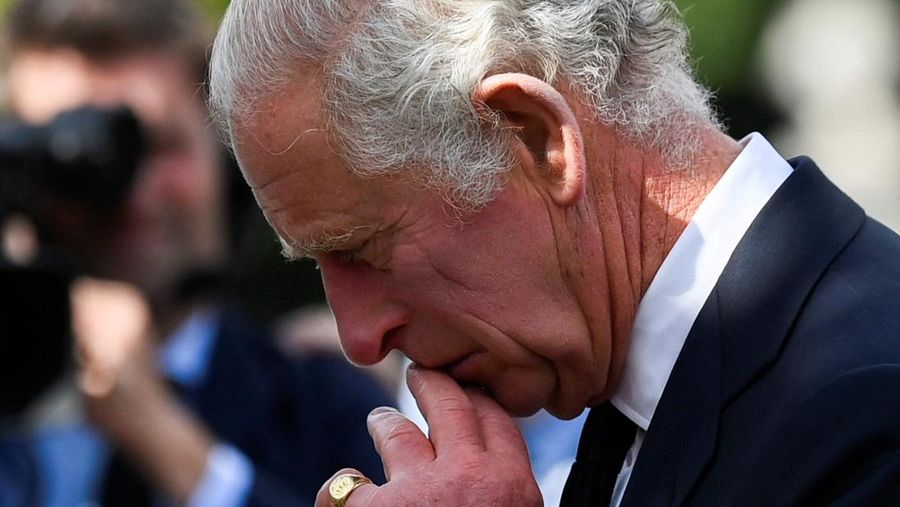 Britain's King Charles gestures outside Buckingham Palace, following the passing of Britain's Queen Elizabeth, in London, Britain, September 9, 2022. REUTERS/Toby Melville