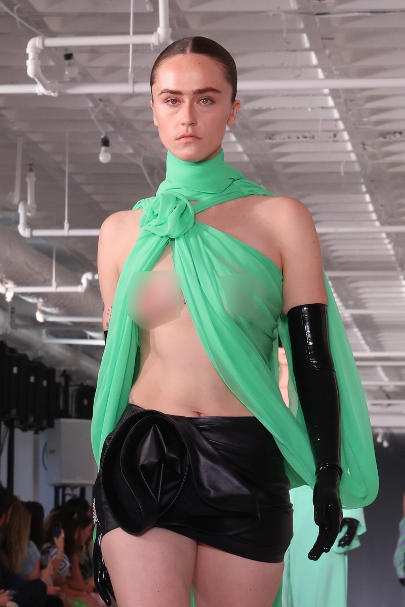 NEW YORK, NEW YORK - SEPTEMBER 10: Ella Emhoff walks the runway during the S/S 2023 Prabal Gurung fashion show during New York Fashion Week at United Nations Plaza on September 10, 2022 in New York City. (Photo by Taylor Hill/FilmMagic)