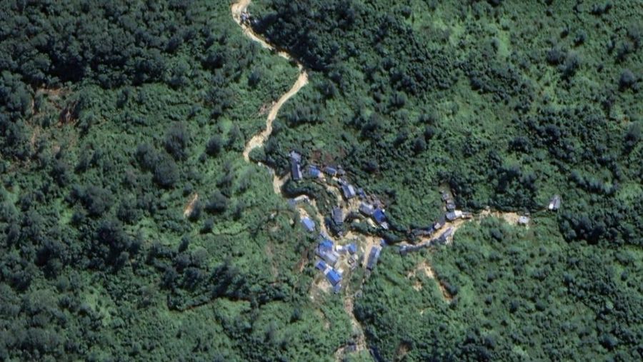 Penampakan Gunung Emas Pinggir Jakarta yang Hancur via Gmaps