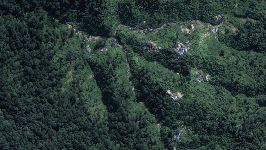 Penampakan Gunung Emas Pinggir Jakarta yang Hancur via Gmaps