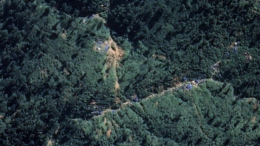 Penampakan Gunung Emas Pinggir Jakarta yang Hancur via Gmaps