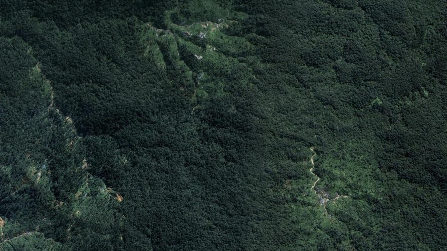Penampakan Gunung Emas Pinggir Jakarta yang Hancur via Gmaps