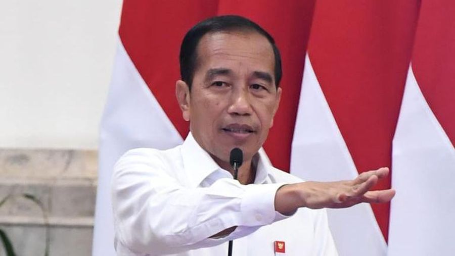 Presiden saat memberikan arahan dalam pertemuan dengan seluruh kepala daerah secara luring dan daring di Istana Negara, Jakarta, pada Senin, 12/9/2022. (Foto: Kris - Biro Pers Sekretariat Presiden)