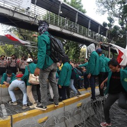 Saat Ini Ada Demo Besar, Hindari Jalanan Jakarta Ini