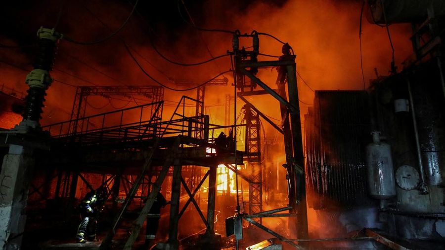 A view shows a burning 5th thermal power plant hit by a Russian missile strike, amid Russia's attack on Ukraine, in Kharkiv, Ukraine September 11, 2022. REUTERS/Gleb Garanish