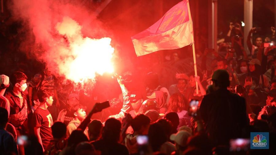 Aksi Demo BBM (CNBC Indonesia/Tri Susilo)