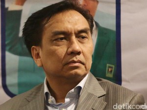 Hasto Tersangka KPK, Effendi Simbolon Singgung Megawati Harus Mundur