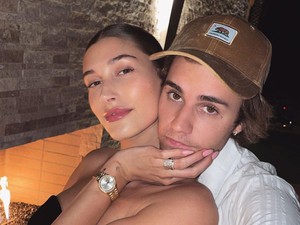 Justin Bieber Unfollow Hailey, Ngakunya Dibajak