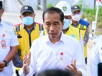 Jokowi ke Anies Cs: Harga 'Cabe' Naik, Pemda Wajib Subsidi!