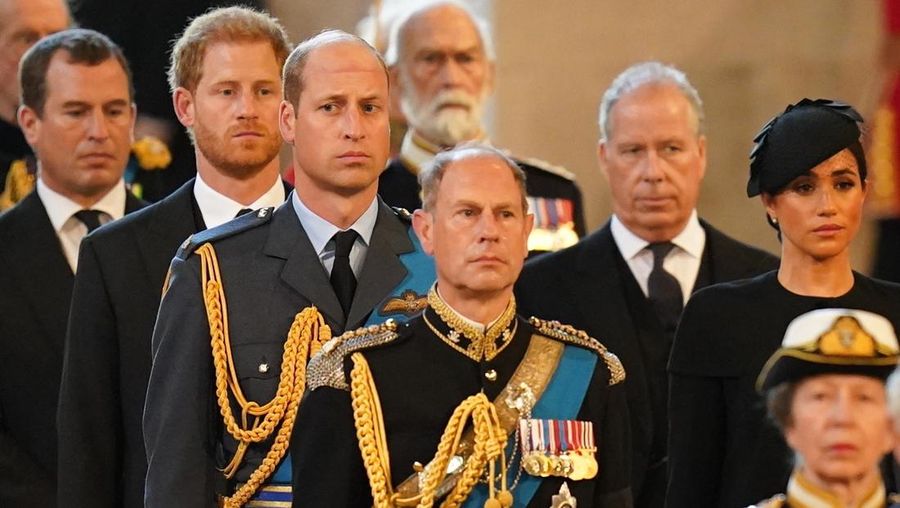 LONDON, ENGLAND - SEPTEMBER 14: (L-R) Peter Phillips, Prince Harry, Duke of Sussex, Prince William, Prince of Wales, Edward, Earl of Wessex, David Armstrong-Jones, Earl of Snowdon, Meghan, Duchess of Sussex and Anne, Princess Royal follow the bearer party carrying the coffin of Queen Elizabeth II into Westminster Hall for the Lying-in State ahead of her funeral on September 14, 2022 in London, United Kingdom. Queen Elizabeth II's coffin is taken in procession on a Gun Carriage of The King's Troop Royal Horse Artillery from Buckingham Palace to Westminster Hall where she will lay in state until the early morning of her funeral. Queen Elizabeth II died at Balmoral Castle in Scotland on September 8, 2022, and is succeeded by her eldest son, King Charles III. (Photo by Jacob King - WPA Pool/Getty Images)