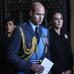 Info Ordal Istana: Pangeran William Ngambekan, Kate Pusing