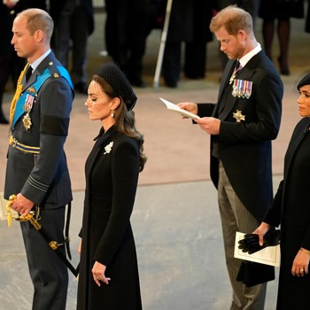 Potret Terbaru William-Kate Middleton Bertemu Harry-Meghan