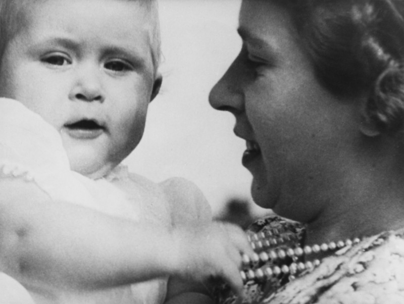 504296796 Princess Elizabeth (later Queen Elizabeth II) with her baby son Prince Charles, 1949. (Photo by Fox Photos/Hulton Archive/Getty Images)