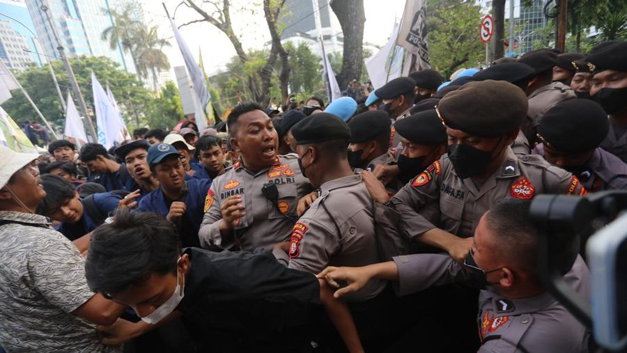 Demo BBM (CNBC Indonesia/Andrean Kristianto)