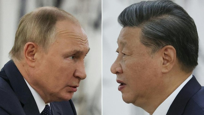 (COMBO) This combination of pictures created on September 15, 2022 shows Russian President Vladimir Putin and China's President Xi Jinping during their meeting on the sidelines of the Shanghai Cooperation Organisation (SCO) leaders' summit in Samarkand. (Photo by Alexandr Demyanchuk / SPUTNIK / AFP) (Photo by ALEXANDR DEMYANCHUK/SPUTNIK/AFP via Getty Images)
