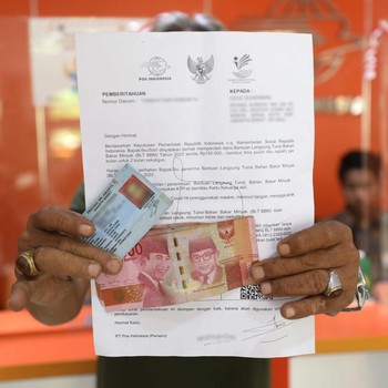 BLT BBM Cair, Warga Antusias Antre