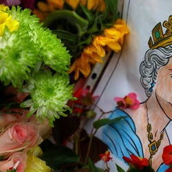 Perhiasan Hingga Saham, Begini Nasib Kekayaan Ratu Elizabeth