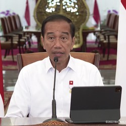 BLT BBM & BSU Cair, Jokowi Minta Prosesnya Mudah & Cepat!
