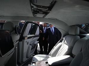 Vladimir Putin Tiba di Korea Utara, Dijemput Kim Jong Un Pakai Mobil Ini