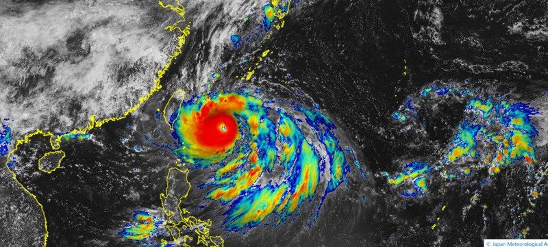 Prakiraan Badan Meteorologi Jepang mengadakan konferensi pers tentang Topan Nanmadol di Tokyo pada 17 September 2022. (AFP/STR) Prakiraan Badan Meteorologi Jepang mengadakan konferensi pers tentang Topan Nanmadol di Tokyo pada 17 September 2022. (AFP/STR)
