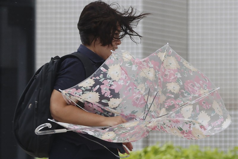 Prakiraan Badan Meteorologi Jepang mengadakan konferensi pers tentang Topan Nanmadol di Tokyo pada 17 September 2022. (AFP/STR) Prakiraan Badan Meteorologi Jepang mengadakan konferensi pers tentang Topan Nanmadol di Tokyo pada 17 September 2022. (AFP/STR)
