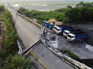 Gempa Besar Guncang Taiwan, Jalan Raya Rusak-Penerbangan Ditunda
