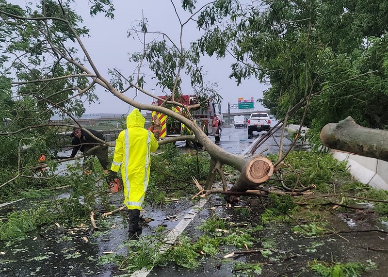 Citra satelit yang disediakan oleh NOAA ini menunjukkan Badai Fiona di Karibia pada Minggu, 18 September 2022. AP/ Citra satelit yang disediakan oleh NOAA ini menunjukkan Badai Fiona di Karibia pada Minggu, 18 September 2022. AP/