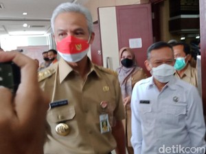 Nyapres, Ganjar Cuti sebagai Ketum PP KAGAMA