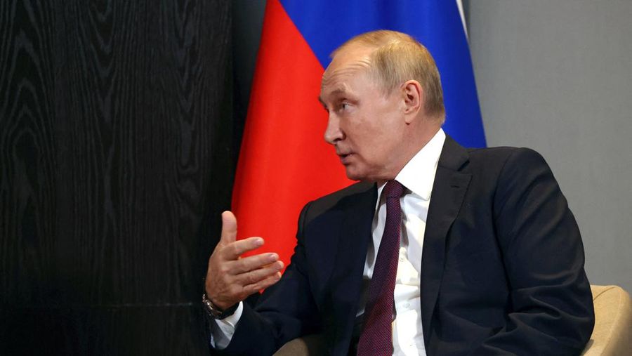 Presiden Turki Tayyip Erdogan menghadiri pertemuan dengan Presiden Rusia Vladimir Putin di sela-sela KTT Organisasi Kerjasama Shanghai (SCO) di Samarkand, Uzbekistan 16 September 2022. (via REUTERS/SPUTNIK)