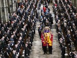Puluhan Ribu Orang Padati Rute Pemakaman Ratu Elizabeth II