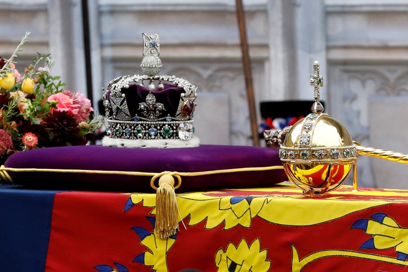 Rangkaian prosesi upacara pemakaman kenegaraan Ratu Elizabeth II pada Senin (19/9) telah dimulai.  Getty Images/Chip Somodevilla)